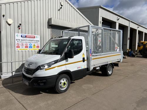 3.5T Caged Tipper + Tail Lift