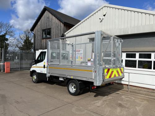 3.5T Caged Tipper + Tail Lift