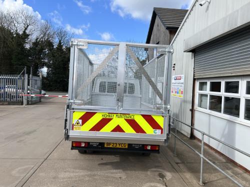 3.5T Caged Tipper + Tail Lift
