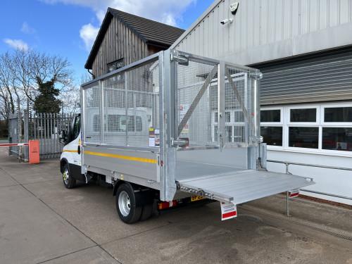 3.5T Caged Tipper + Tail Lift
