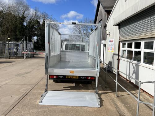 3.5T Caged Tipper + Tail Lift