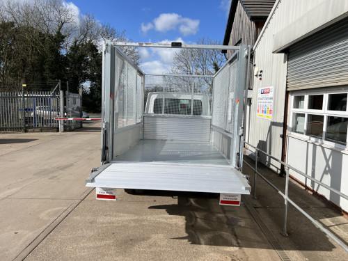 3.5T Caged Tipper + Tail Lift