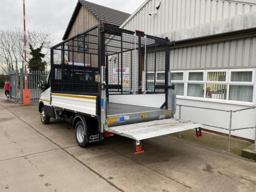 3.5T Caged Tipper + Tail Lift