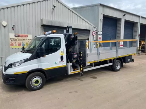 7.2/7.5T Dropside with Crane