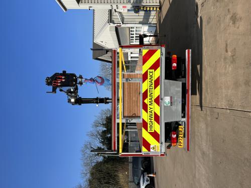 18T Street Lighting Vehicle Drop side with Crane