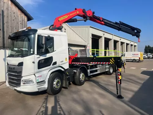 32T Beavertail (Cheese Wedge) with Hydraulic Crane