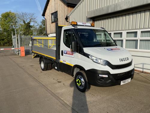 3.5T Dropside with or without tail lift