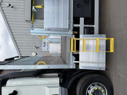 26T Dropside with Rear Mounted Crane