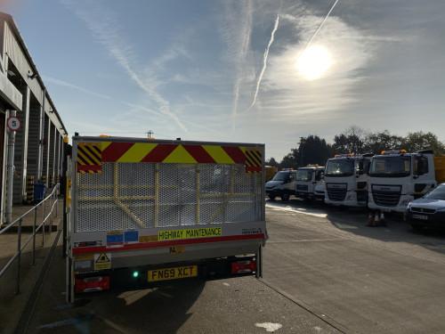 3.5T Dropside with or without tail lift