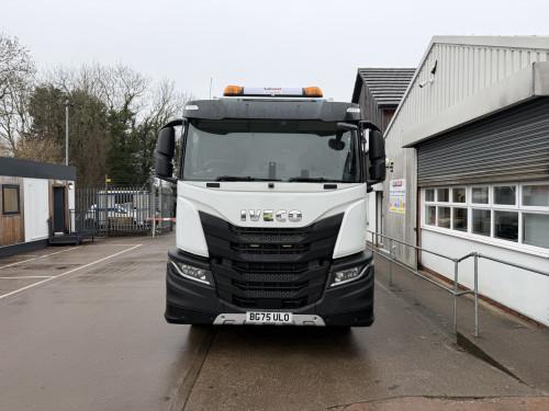 26T Dropside with Rear Mounted Crane