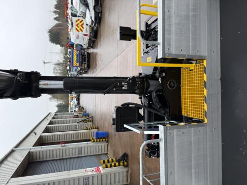 26T Dropside with Rear Mounted Crane