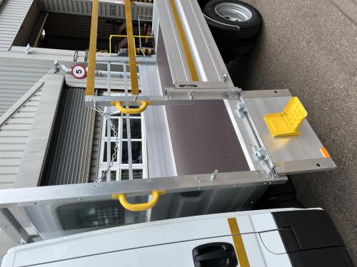 3.5T Dropside with or without tail lift