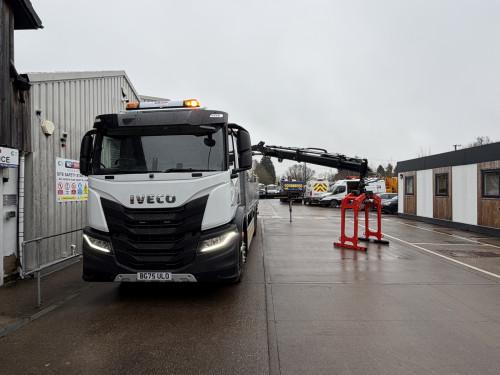 26T Dropside with Rear Mounted Crane