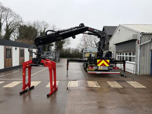 26T Dropside with Rear Mounted Crane