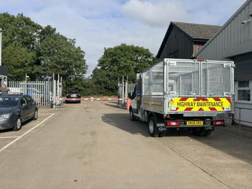 3.5T Caged Tipper with Side Bin Lift